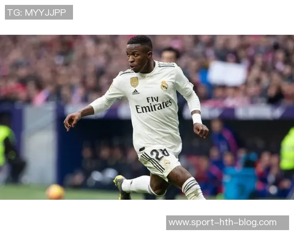 卡马乔谈维尼修斯情绪波动与阿隆索适应首赛季的挑战